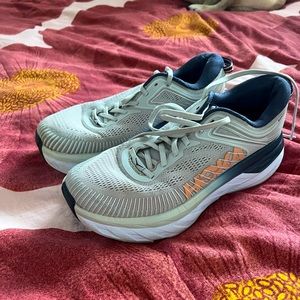 Hoka bond running shoes size 9 WIDE